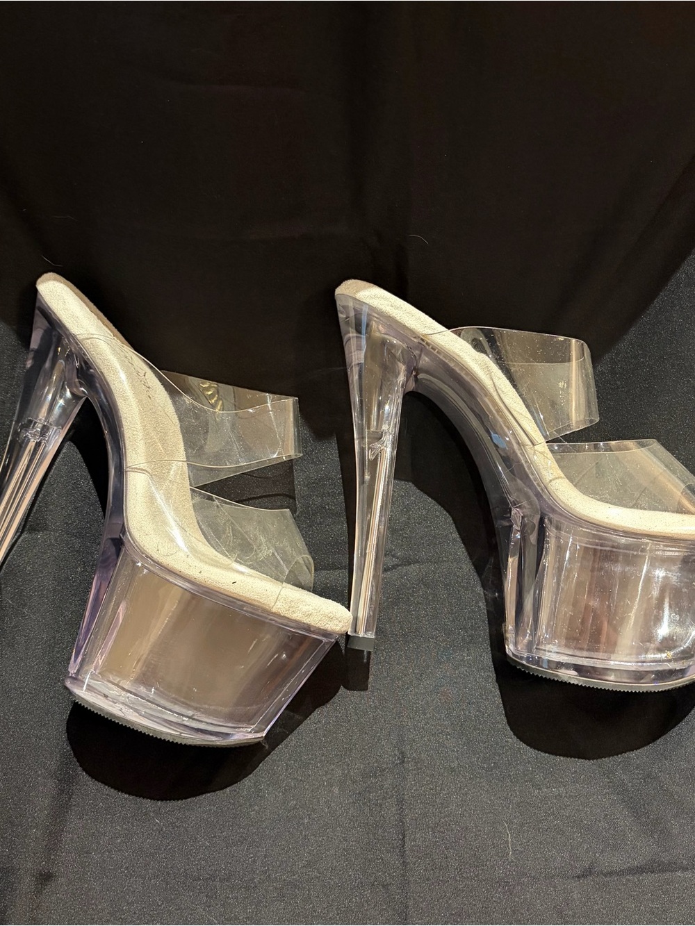 Pleasers Beau-601 Platform Sandals (US 7) - Picture 4 of 6